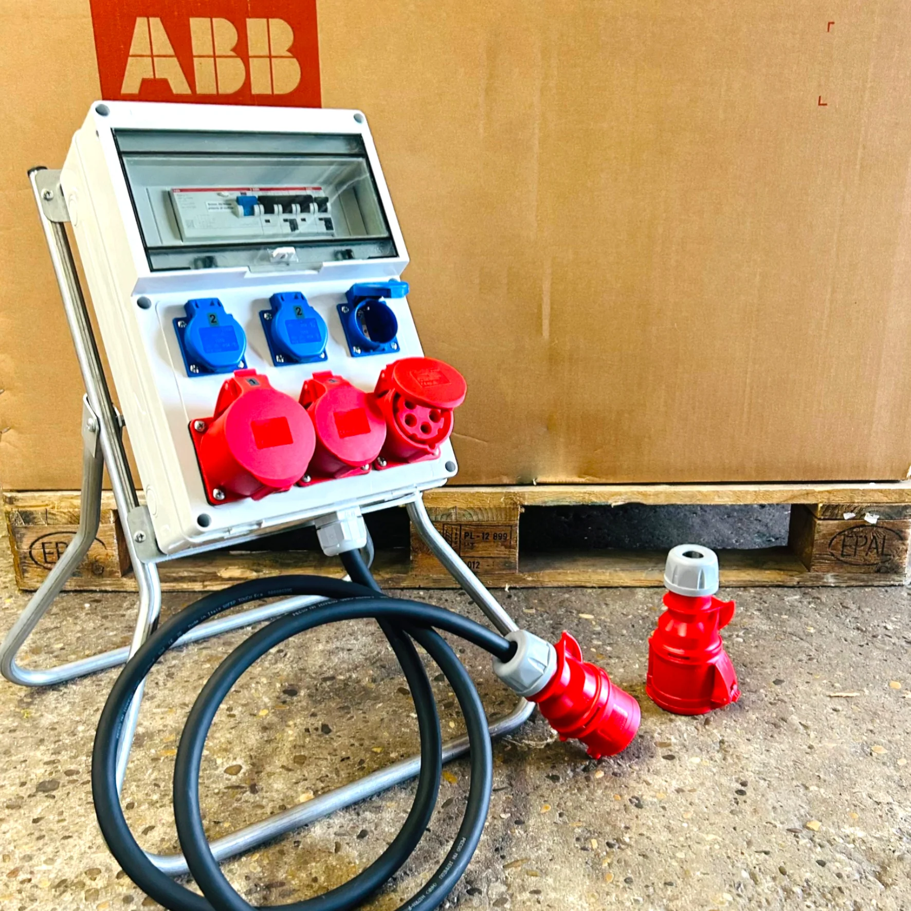 SANOS Standverteiler ABB/PCE - 1x CEE 32A 2x CEE 16A und 3x Schukodose mit FI & Zuleitung | SAN029 - Image 6